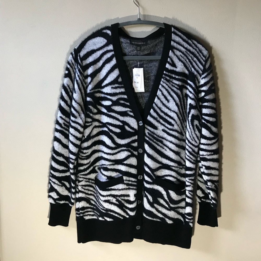 NWT Banana Republic Fuzzy Zebra Print Cardigan Sweater - Picture 2 of 4